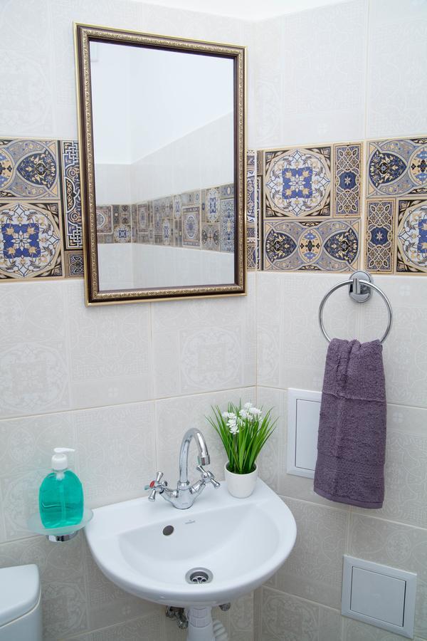 Luxury Lviv Apartment Eksteriør bilde