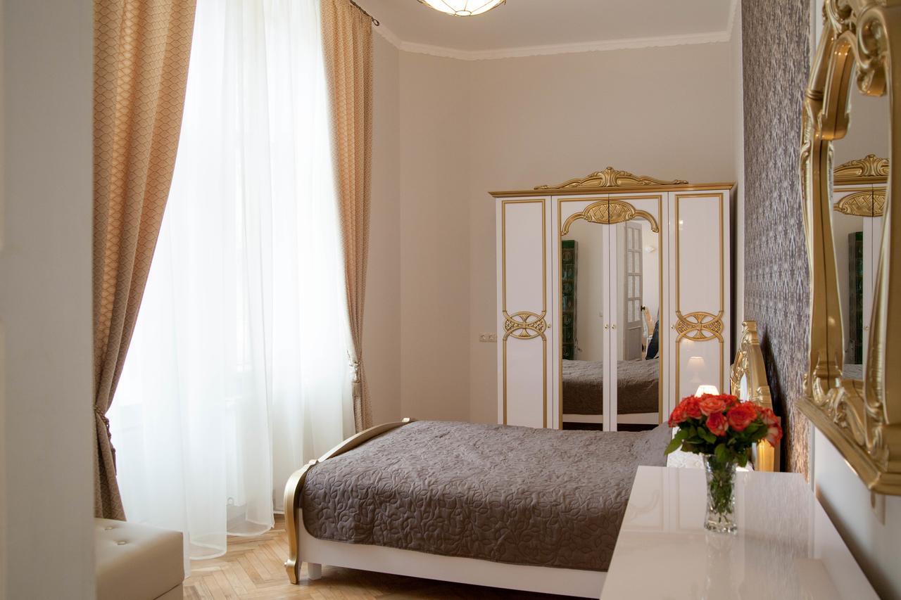 Luxury Lviv Apartment Eksteriør bilde